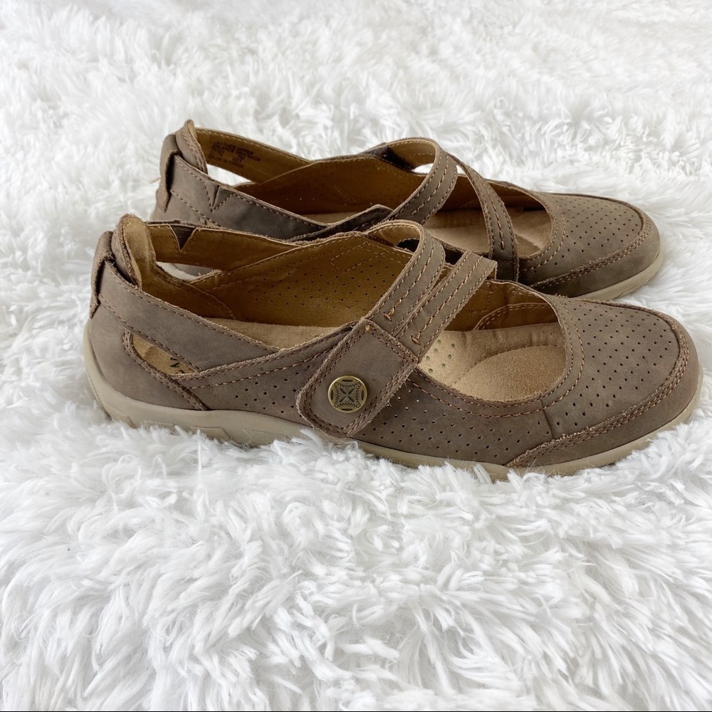 Earth Origins Remy MaryJane Style Suede leather Shoe 7M - Picture 2 of 8